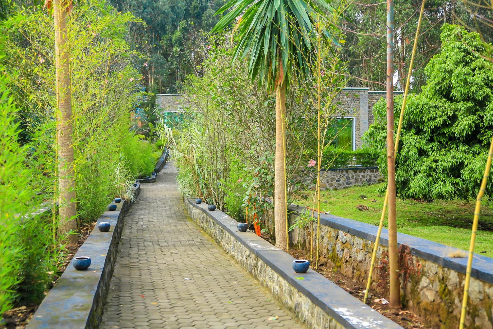 Karisimbi Cave Resort Ruhengeri Exterior photo